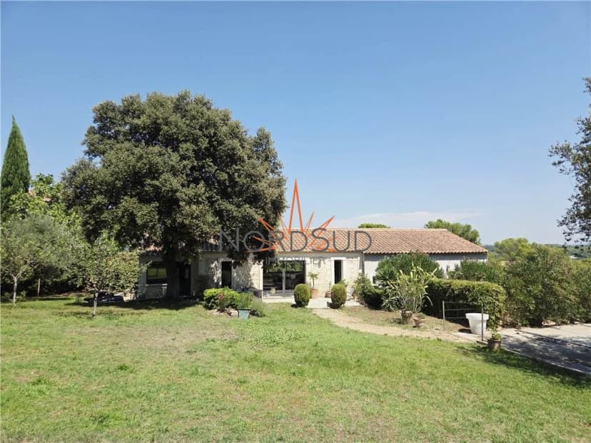 thumbnail of estate's photo
