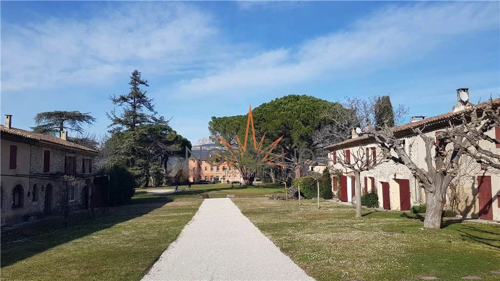 photo estate n°725208