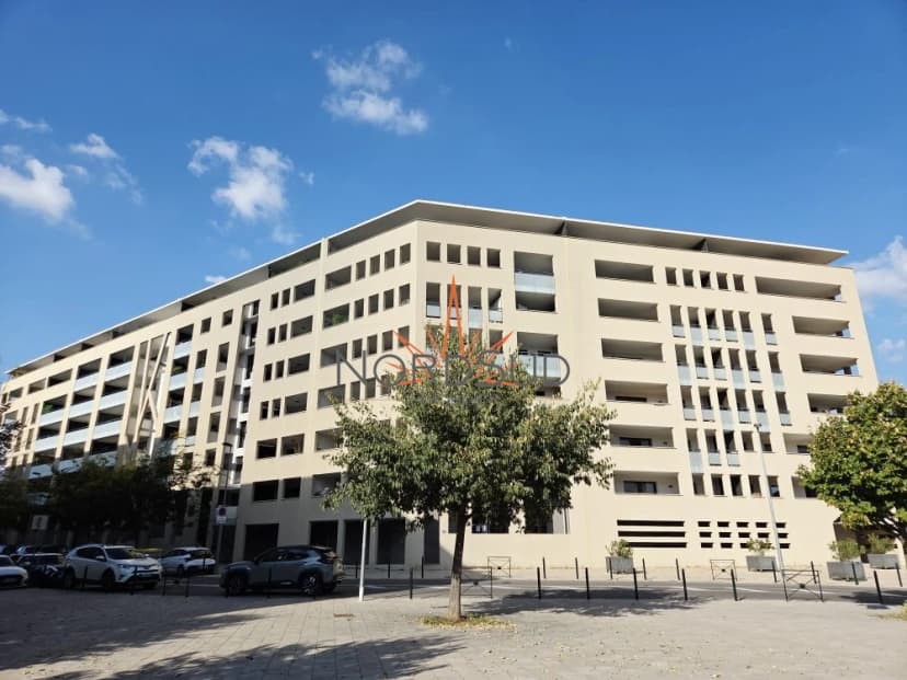 thumbnail of estate's photo