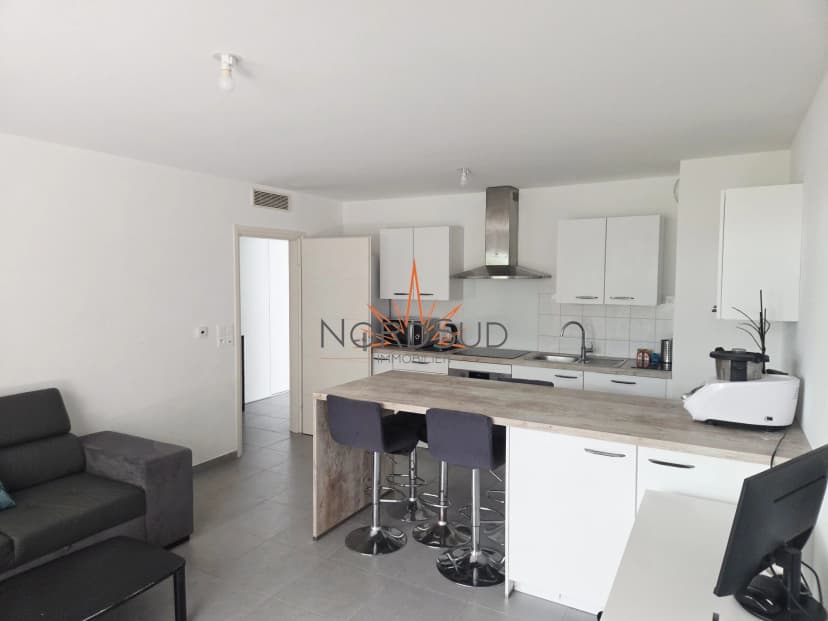 thumbnail of estate's photo