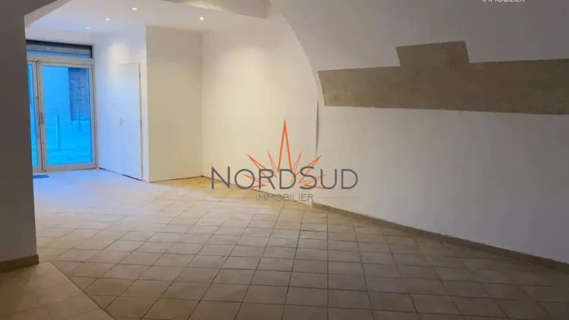 thumbnail of estate's photo