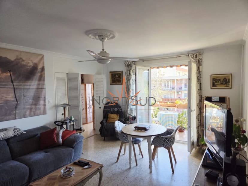 thumbnail of estate's photo