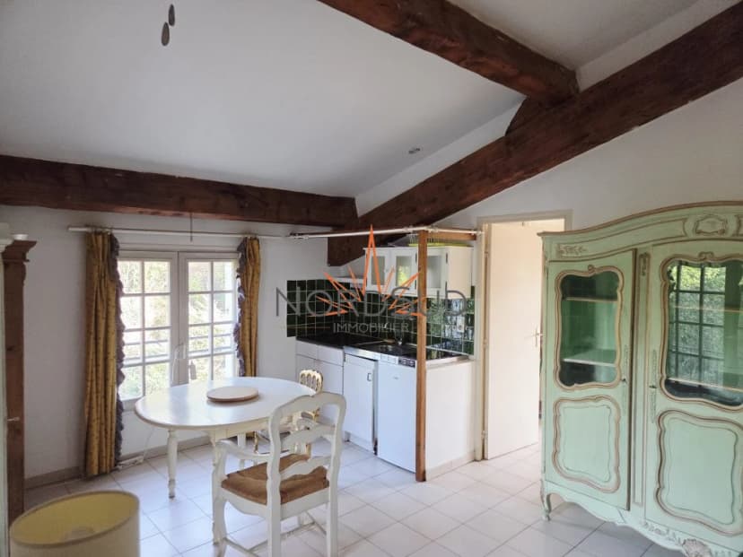 thumbnail of estate's photo